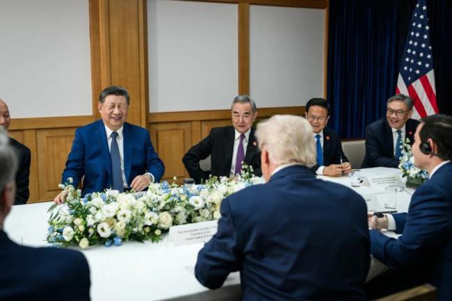 白宫发放多张川习会相片 展示会谈轻松一面 白宫发放多张川习会相片 展示会谈轻松一面