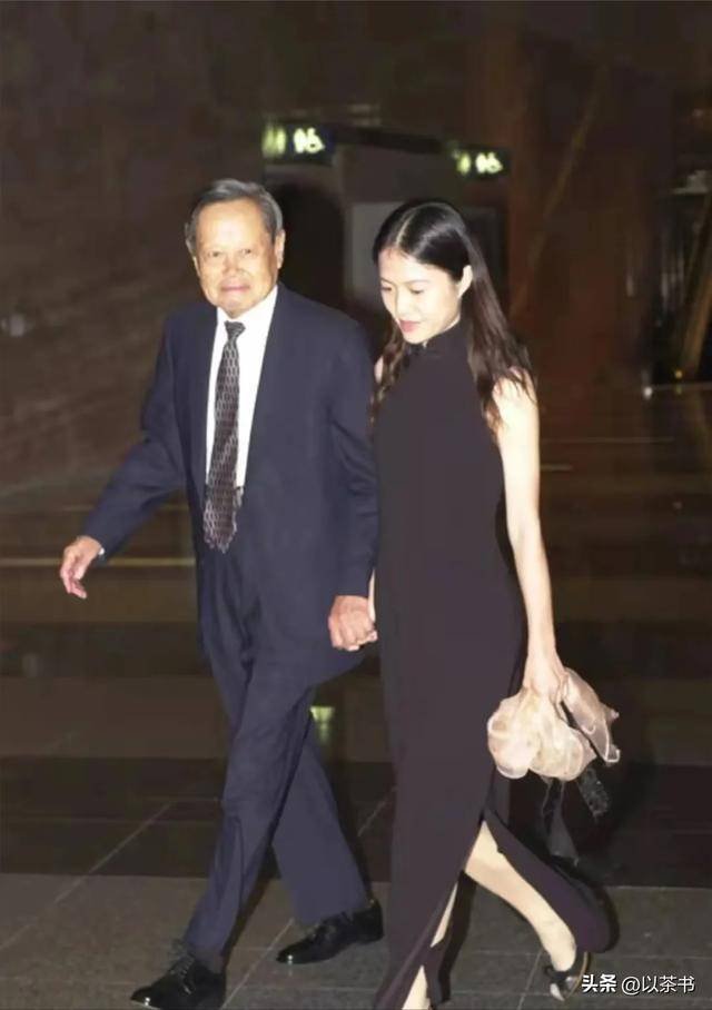 原来翁帆母亲是她,出身高知,丈夫身份也不一般 原来翁帆母亲是她,出身高知,丈夫身份也不一般