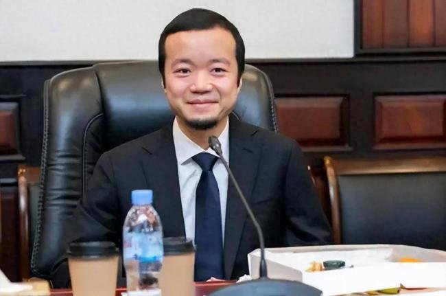 曝陈志香港财富：雪茄生意、创纪录豪宅....