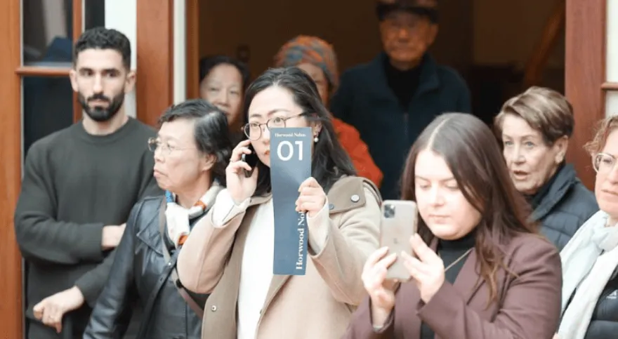 有大事发生？大批中国人，突然澳洲买房