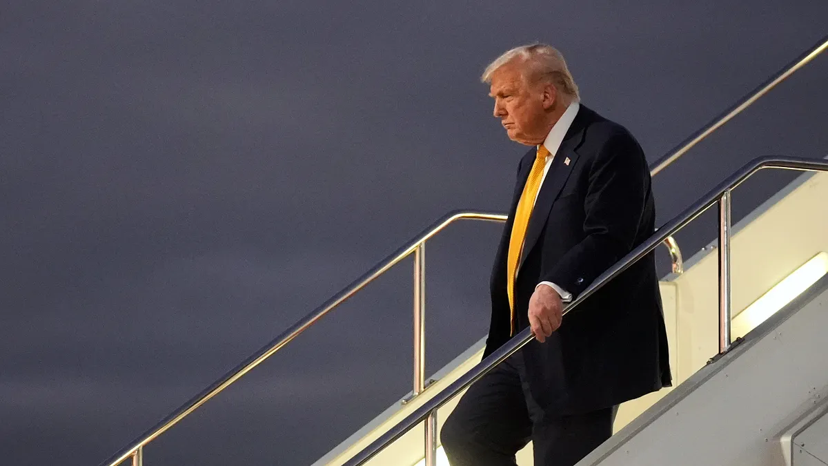 四中公报箭在弦上,川普的沉默很危险 四中公报箭在弦上,川普的沉默很危险