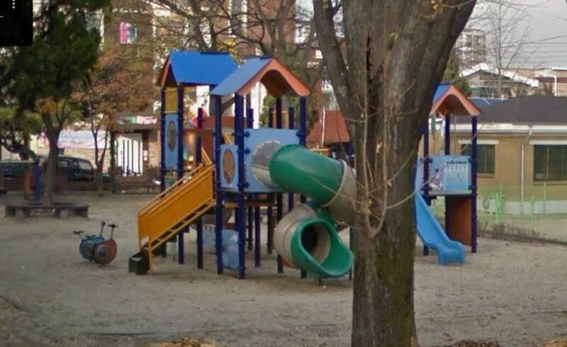 南韩大田儒城区一处儿童游乐场，惊见2枚迫击砲弹。儒城区儿童游乐场示意图。（图撷自Google街景）