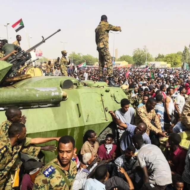 伏尸百万，这个国家已经进入大屠杀模式