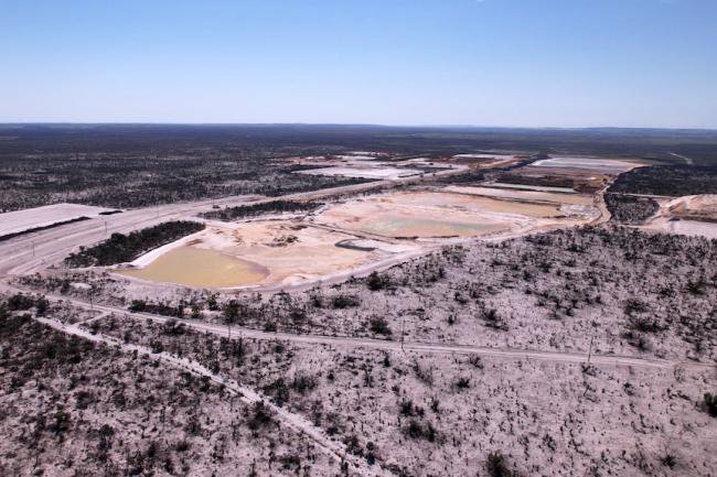 中国稀土锁喉全球，这西方大国被曝是“帮凶”