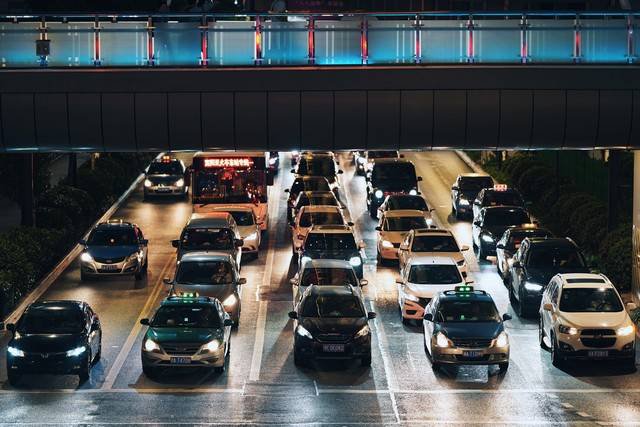 一个月少了2亿单，中国这行业奄奄一息