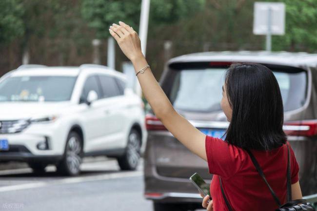 一个月少了2亿单，中国这行业奄奄一息