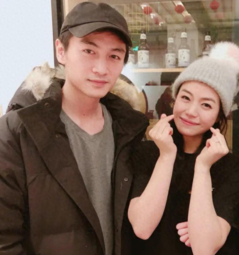 离婚仅9月，陈妍希与陈晓过上不同的生活 双方都开心