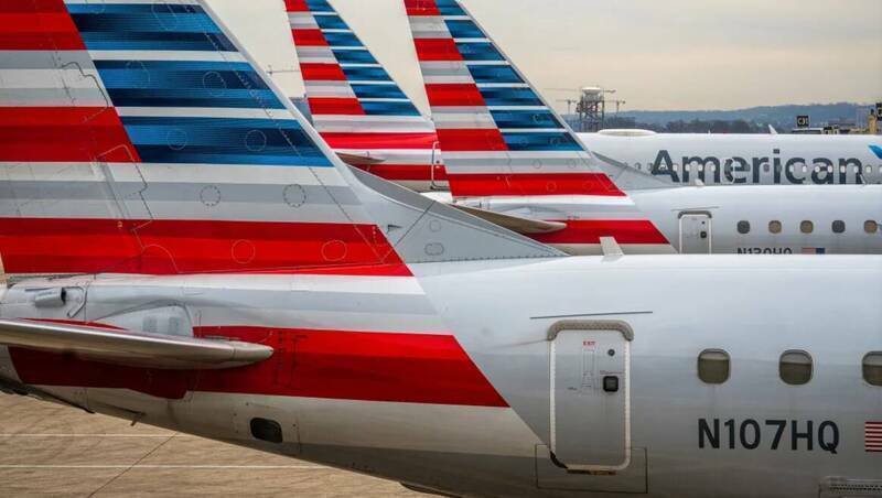 截至美东时间7日上午9时，逾700航班受美国政府关门波及而停飞。（路透）