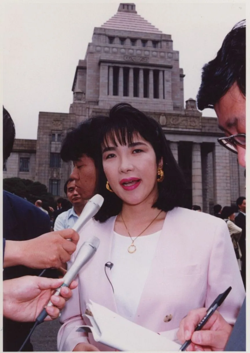 高市早苗咋成了日本带货王? 高市早苗咋成了日本带货王?