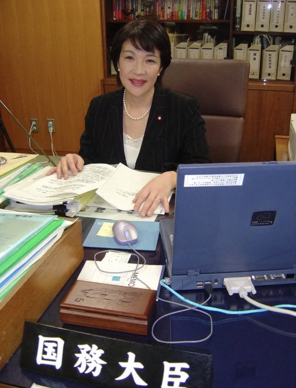 高市早苗咋成了日本带货王? 高市早苗咋成了日本带货王?