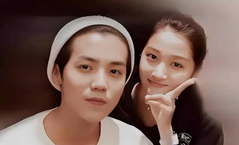 鹿哈官宣领证不到24小时，关晓彤被推上风口浪尖