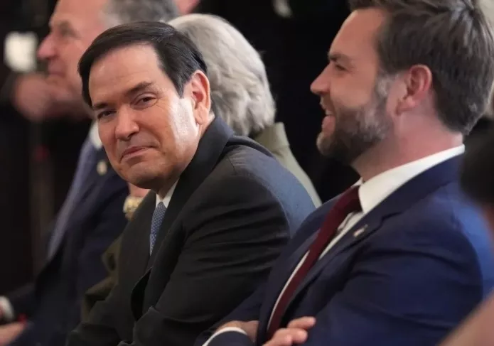 不争了？鲁比奥被曝私下告诉亲信：支持万斯