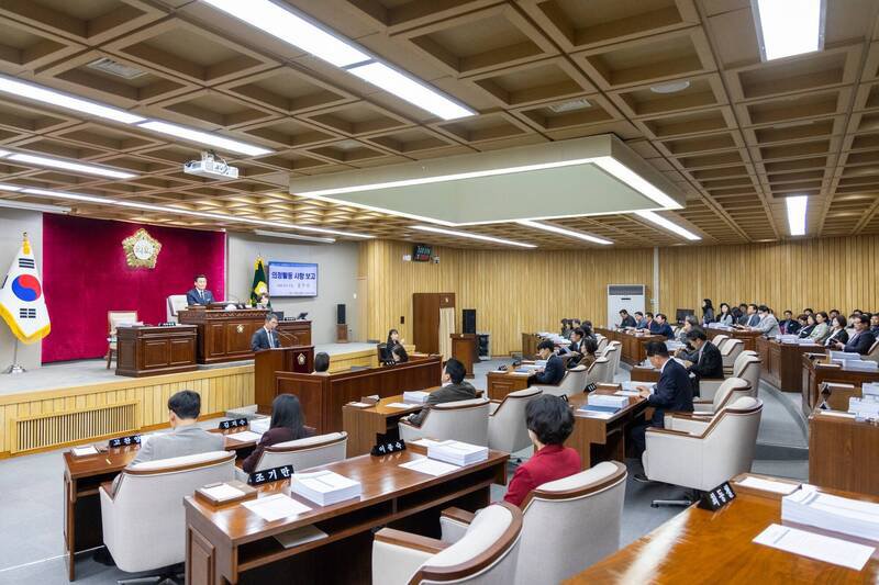 南韩首尔江西区议会副议长，涉嫌开车撞伤议员后肇逃。江西区议会示意图。（图撷自首尔江西区议会脸书）