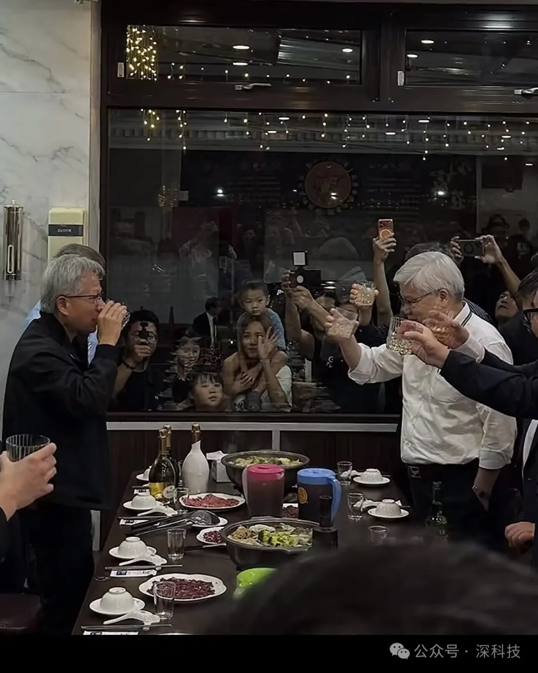 燃爆！台积电发巨额奖金 黄仁勋也来了