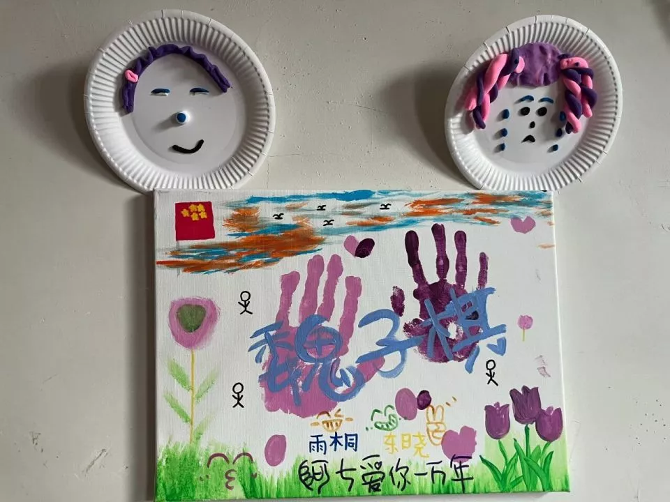 深夜直播间,跳舞自救的妈妈们