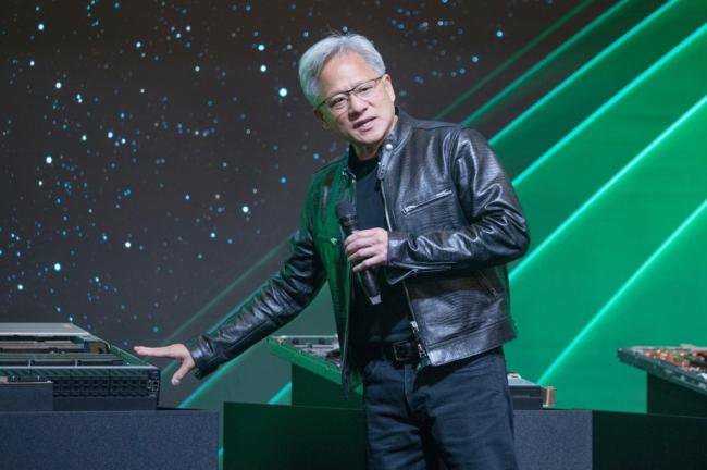 马斯克这个梦想，黄仁勋打脸：基本不可能