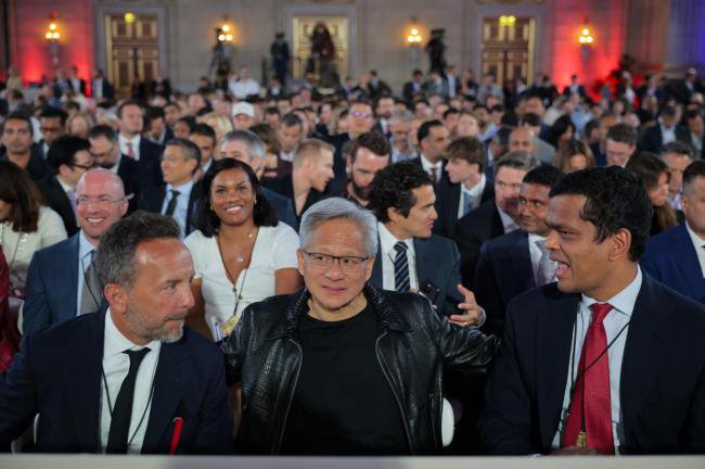 习近平本来忧心忡忡，却因他而希望萌生