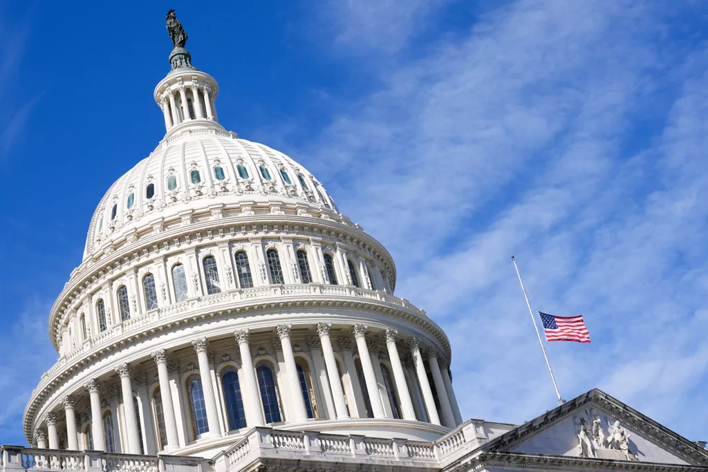 美国政府停摆42天 解决曙光终现 谁赢谁输？