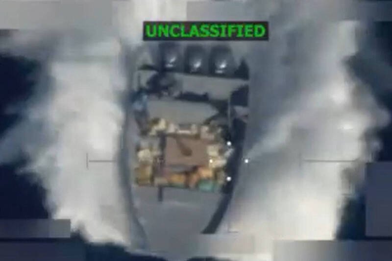 英国已停止向美国分享有关加勒比海疑似毒品走私船只的情报，原因是英方不认同美方军事打击的行动，认为这些攻击违反国际法。（法新社）