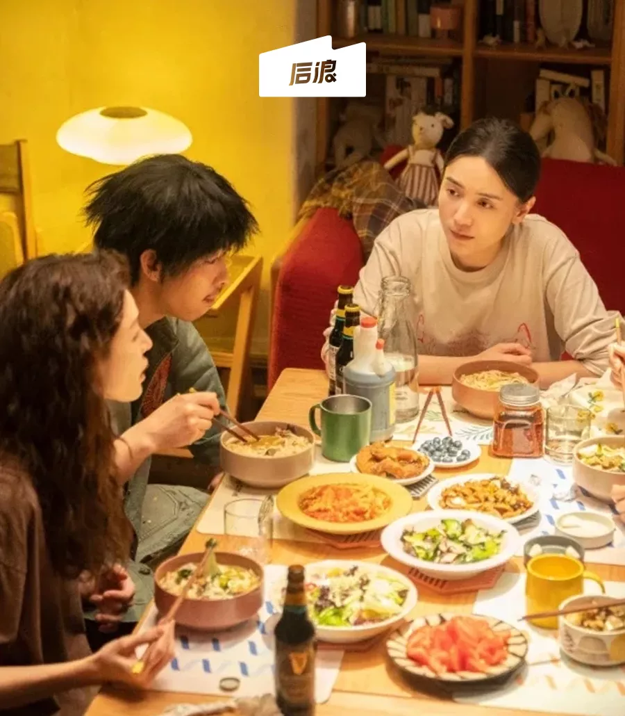 花钱找饭搭子，北上广年轻人开始流行“盲盒饭局”