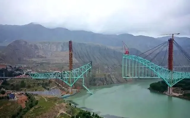 今年以来,中国已经垮塌了3座特大桥 今年以来,中国已经垮塌了3座特大桥