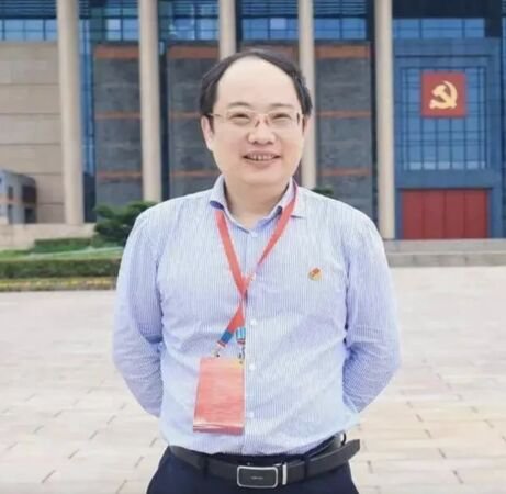 “首席科学家”只有高中学历  最大受害者已退学