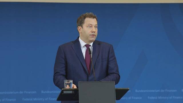 又一大国介入台海,专机离华,撂下三句话 又一大国介入台海,专机离华,撂下三句话