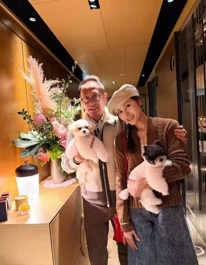 李嘉欣和许晋亨结婚17周年，一直都很恩爱