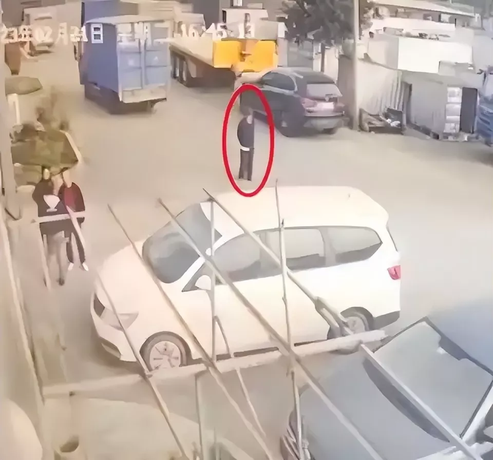 95岁老人被撞3个月后去世,司机赔60万仍获刑1年2个月!