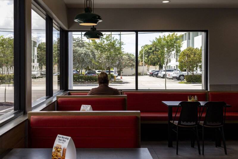 美国一名78岁老翁是餐厅的超级常客，每天都会光顾。然而，有一段时间他多日未现身，引起餐厅主厨的警觉，示意图，非当事照。（彭博）