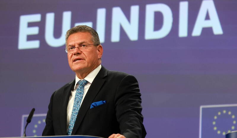 印度与欧盟已完成一项备受期待的贸易协议谈判，将于27日正式宣布。图为欧盟主管贸易事务的执行委员塞夫柯维奇（Maros Sefcovic）。（欧新社档案照）
