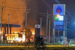 泰国南部加油站爆炸案 军方：情势控制结束宵禁