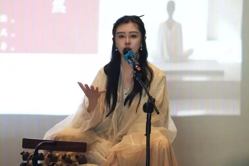 王祖贤亲证单身24年!罕谈齐秦15年旧情:我的字典里没有结婚